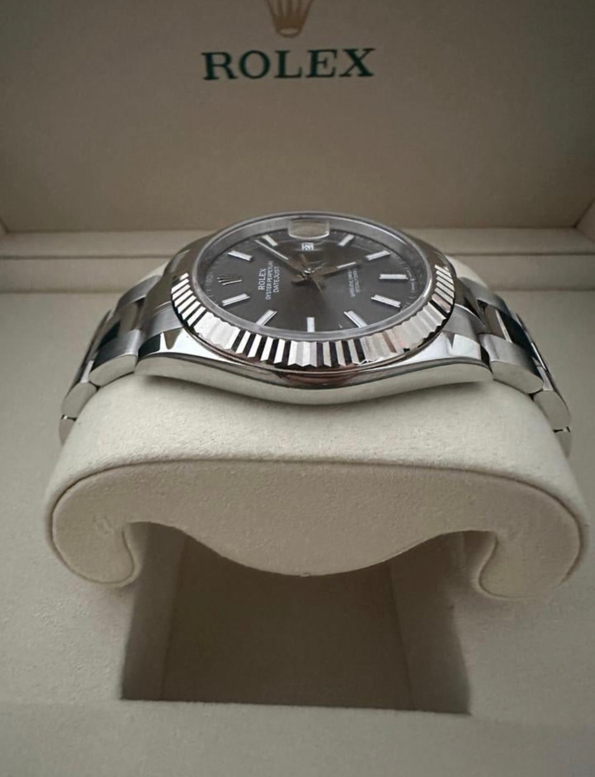 Rolex datejust 41 Neu ungetragen - Rhodium Dial 2025 Oyster - 126334